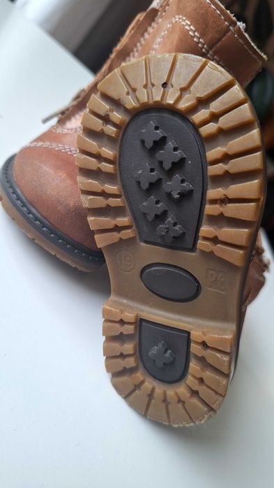 Кожени боти 19 номер