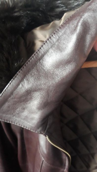 Vand scurta de piele