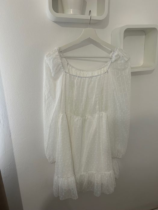 Rochie alba din voal