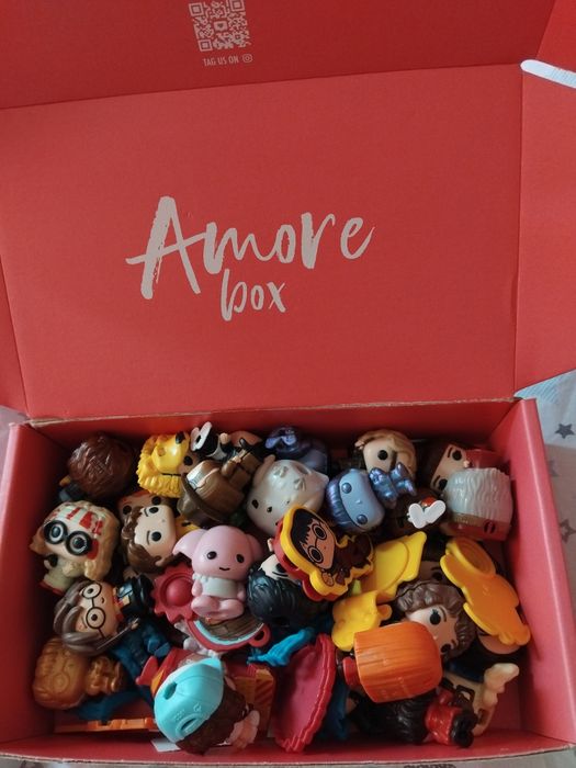 Фигурки от шоколадови яйца и други