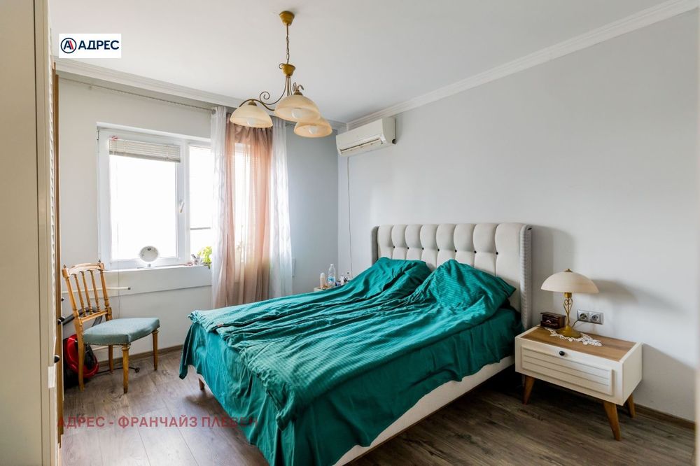 Етаж от къща в Плевен-Идеален център площ 145 цена 325000