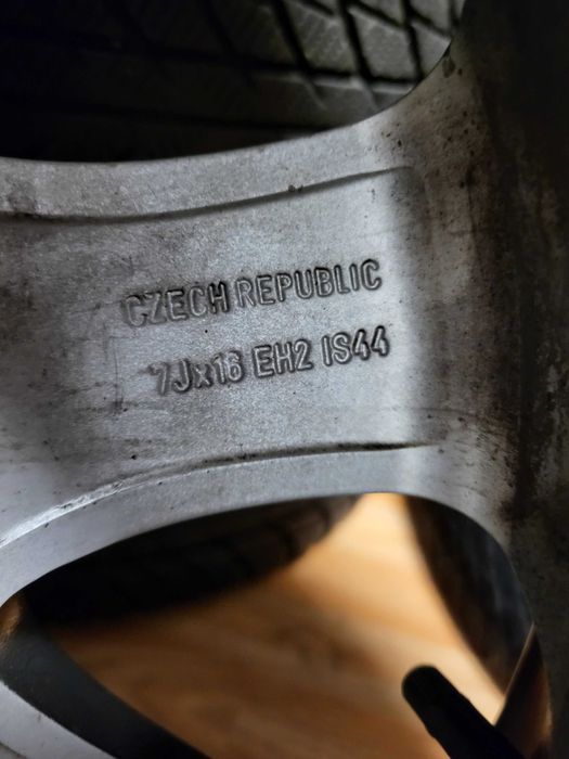 джанти 16" 5х120 BMW летни гуми 205/55/16