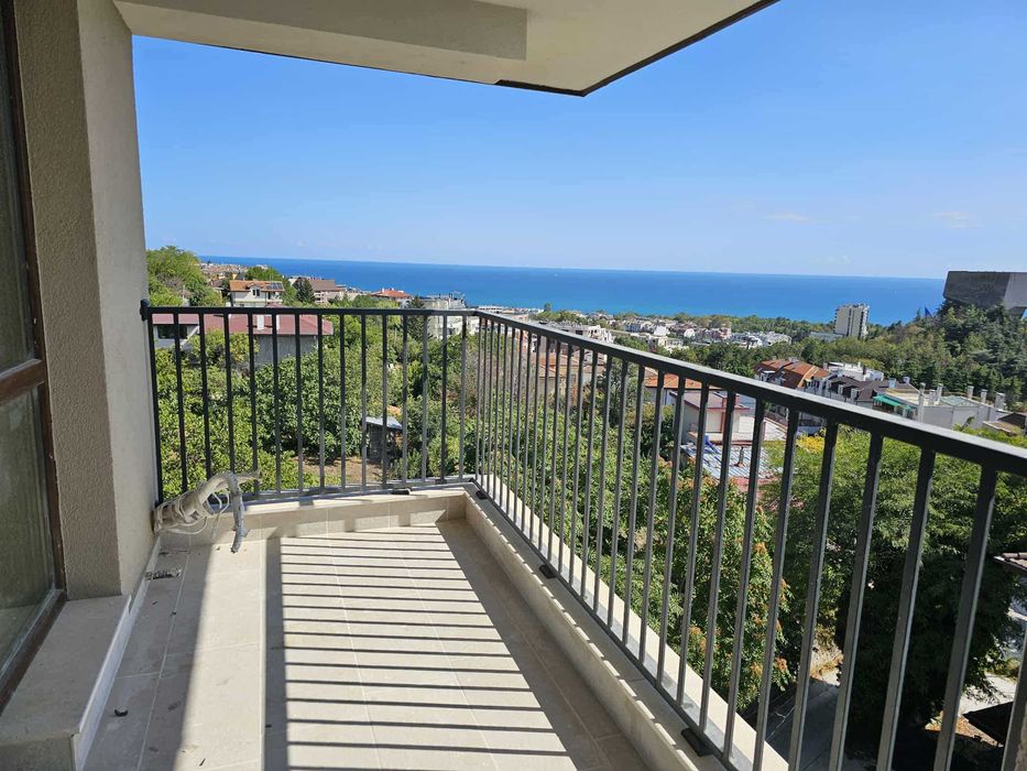 Продава се Тристаен апартамент в Варна, Бриз - 107 кв.м за 1335 €/кв.м - Снимка #7