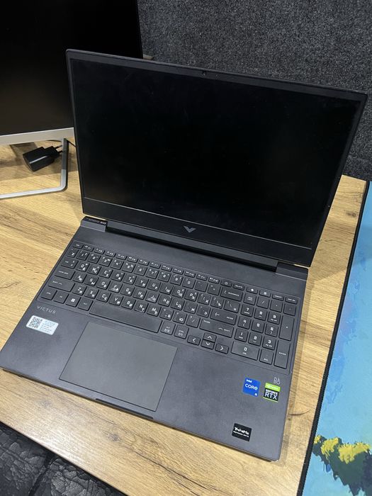 HP VICTUS RTX 3050 Sotiladi