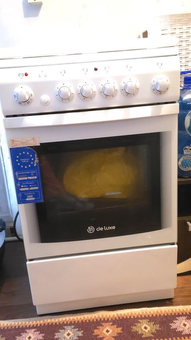 Прдам электроплиту