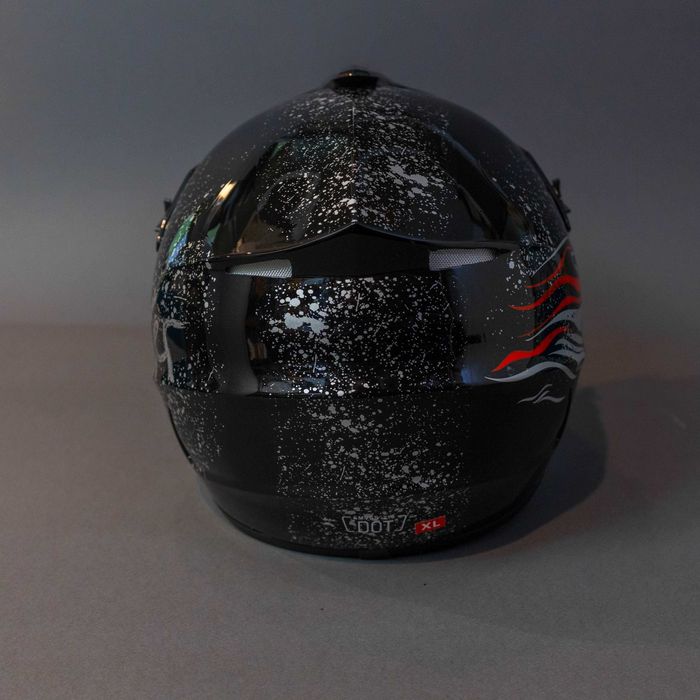 Каска с очила за ел. тротинетка , велосипед , мотокрос