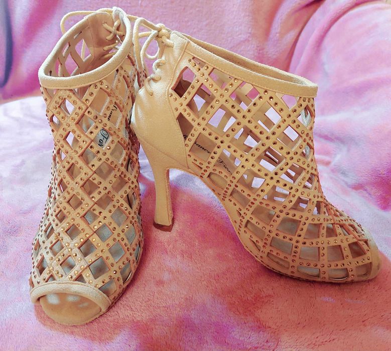 Дамски обувки за латино танци N 40