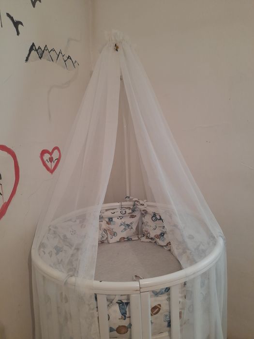 Кровать в хорошем состоянии