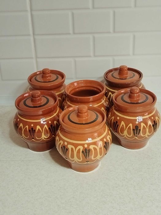 Продам керамические горшки.
