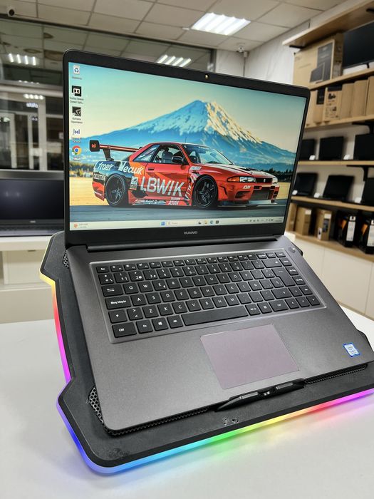 HUAWEI Matebook D15 | Core i7-8550U