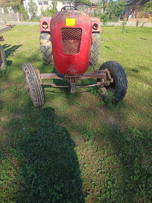 Tractor Romanesc