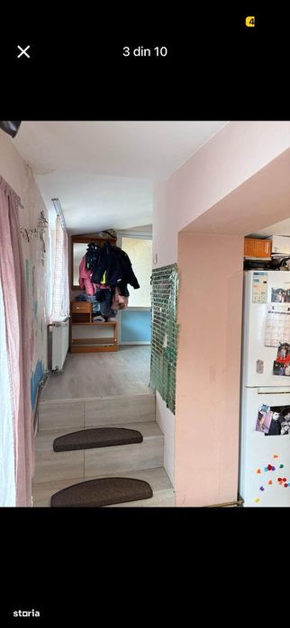 Casa cu 5 camere, curte mare, acces asfaltat