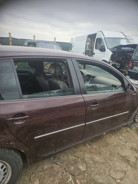 Usa fata spate stanga dreapta vw golf5