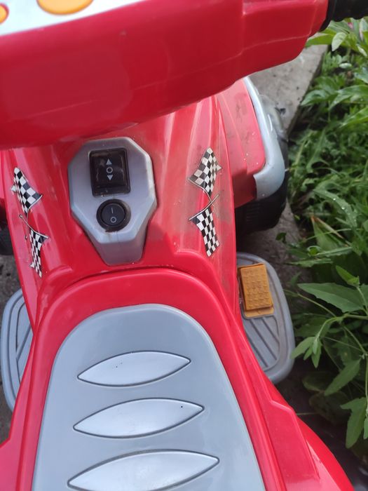 Машинка на аккумуляторе