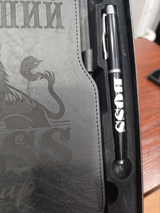 Блокнот и ручка. Подарочный набор с лазерной гравировкой.