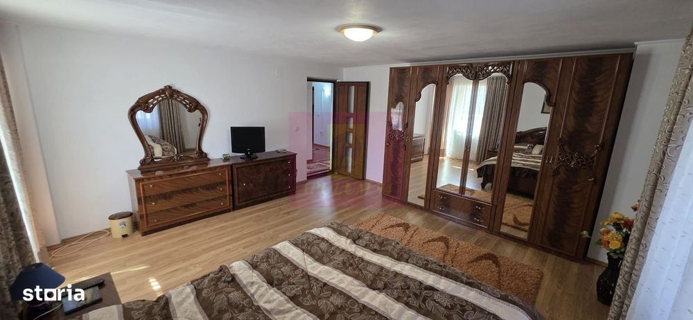 Vila cu 7 camere de vanzare in Busteni