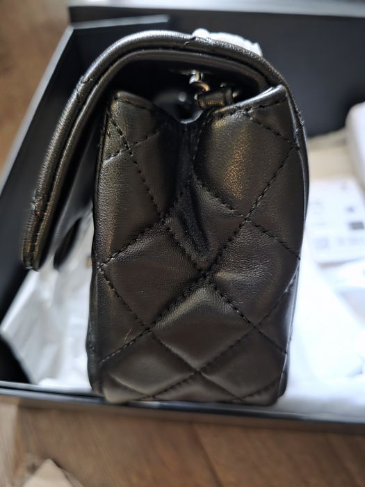 Налични мини чанта Chanel