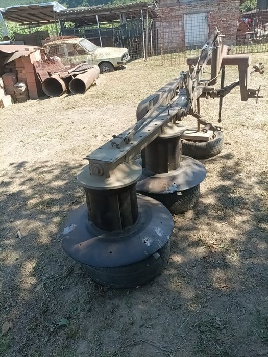 Vând freza agricola și cositoare