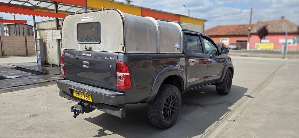 Toyota Hilux 3.0 Invincible Manuala 2013 volan dreapta