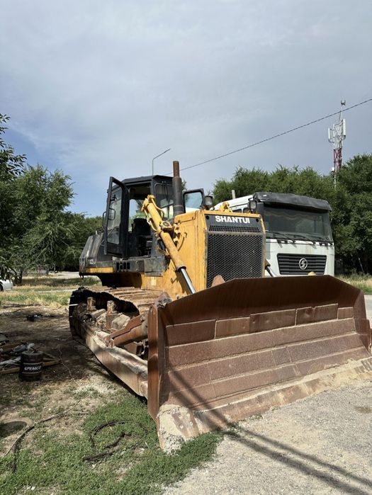 Бульдозер тралл гусеничный экскпватор
