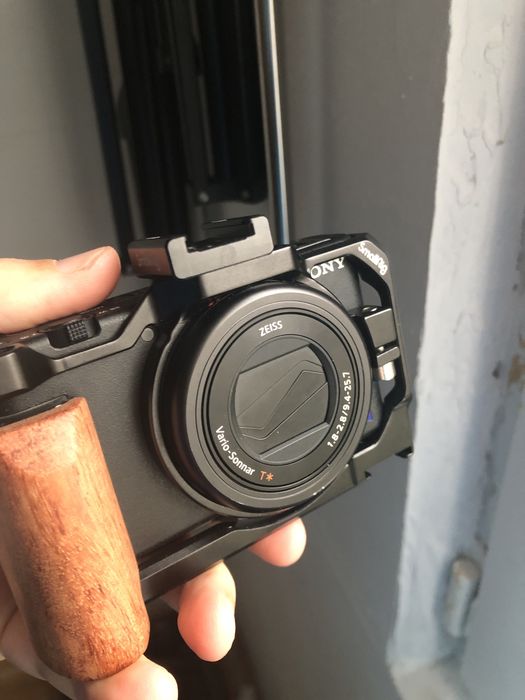 Sony ZV 1 cu cage