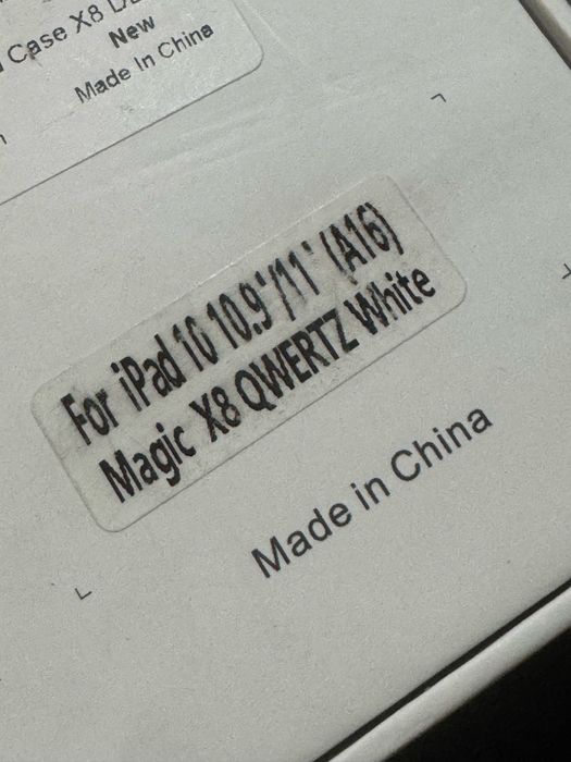 Magic Keyboard за iPad 10 / 10.9” / 11” – БЯЛА, нова