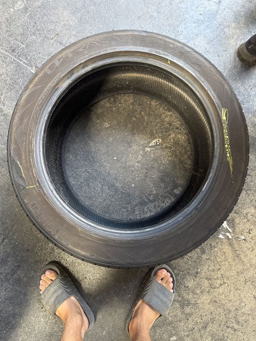 275/45/20 Vredestein