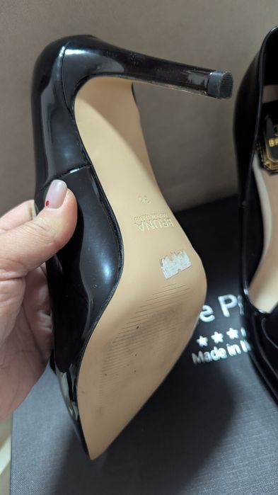 Лаковые туфли лодочки