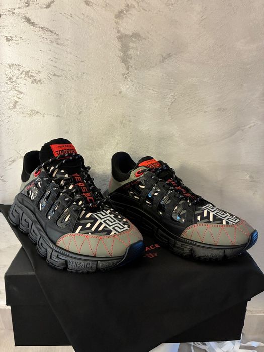 Versace  trigreca
