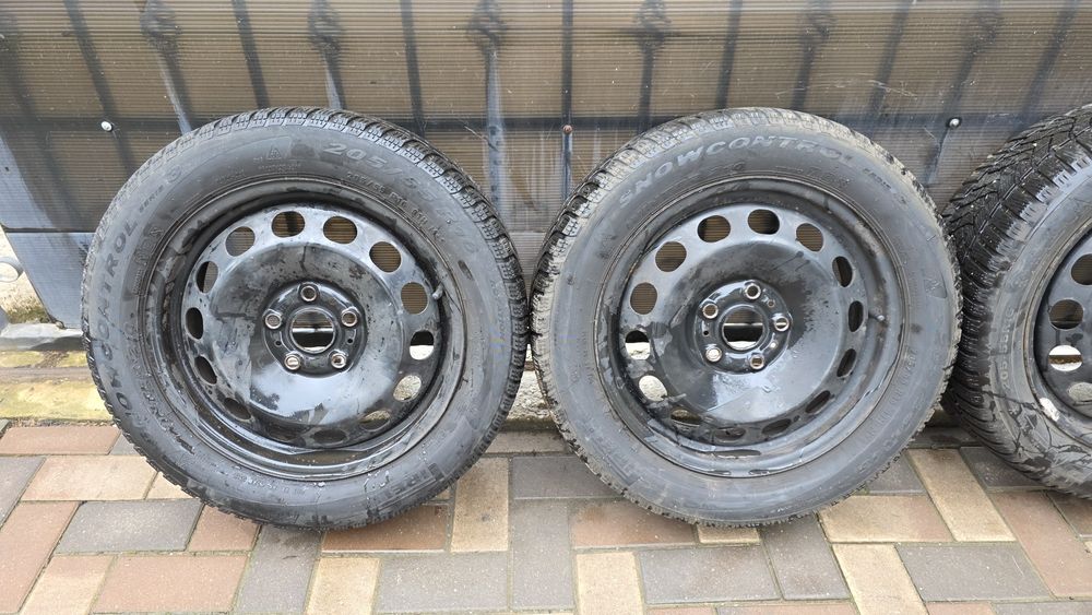 Set roti iarna jante de tabla plus capace VW 205/55R16