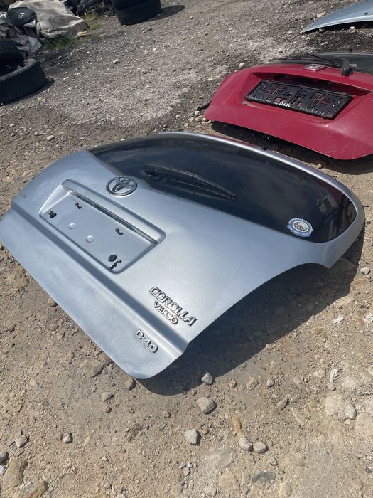 Багажници за Тойота Корола Версо 2004 - 2008 г.