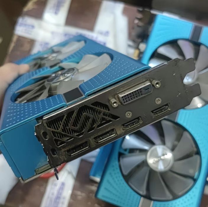 Видеокарта rx590