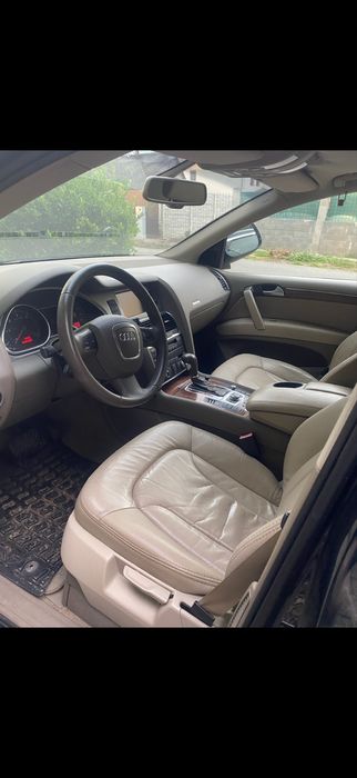 Vând masină Audi Q7
