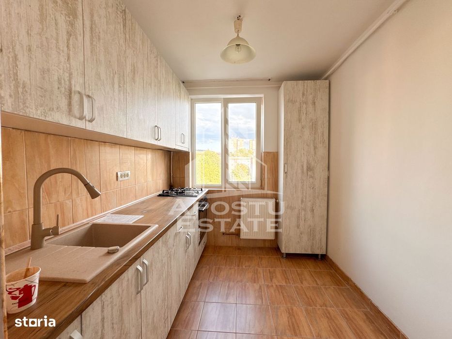 Apartament 2 camere, renovat, centrala proprie, Generala 2, Hunedoara