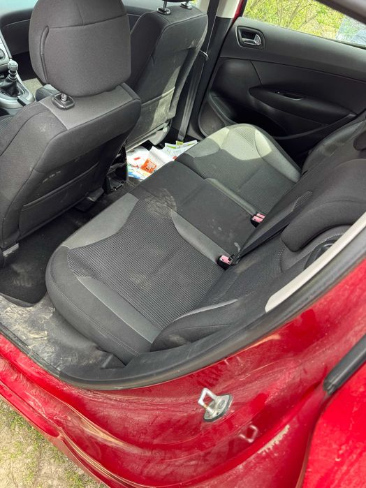 Peugeot 308 1.6 дизел 2008 на части