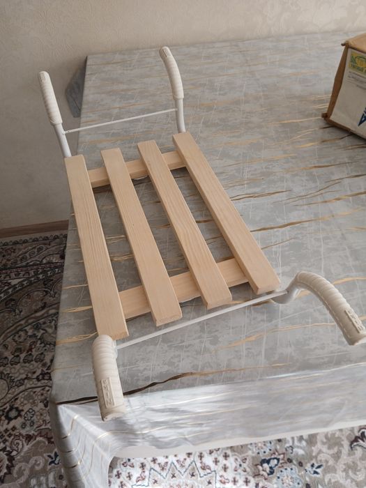Продам сидушка ,полка для ванны
