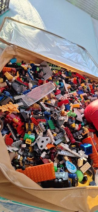 Продам конструкторы LEGO