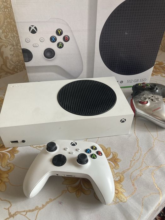 Xbox Series S 512gb SSD+2 ta gamepad+200 ta uyin