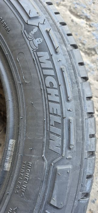 2 anvelope vara ca noi  Michelin 235/60/17C,dot 2024.Pret/bucata.