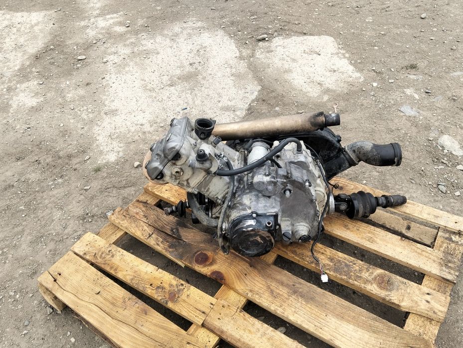 Vând motor Suzuki kingquad LT-A700X  an 2006