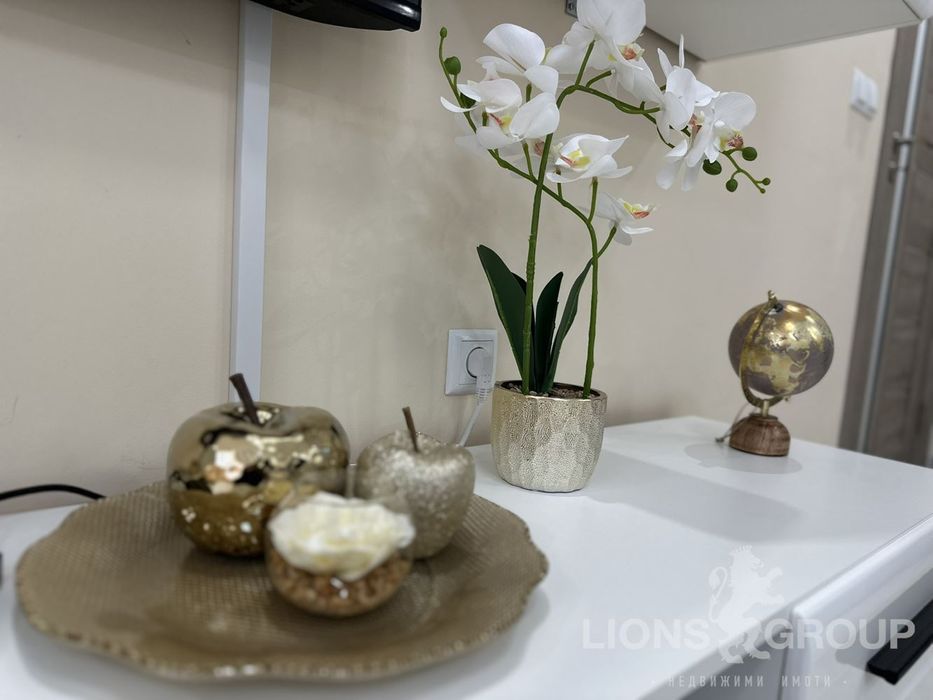 Дава се под наем Тристаен апартамент в Варна, Възраждане 3 - 76 кв.м за 648.21 € - Снимка #9