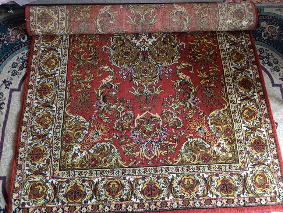 Продаю ковры в хорошем состоянии