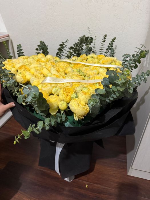Пионовидные розы в виде сердца (кустовые)