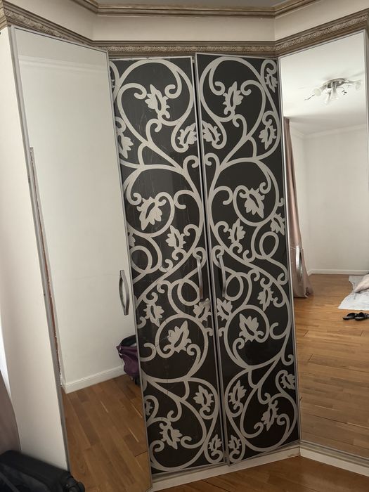 Продам шкаф большой