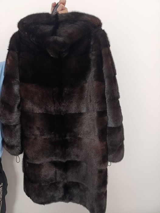 Продам натуральную шубу