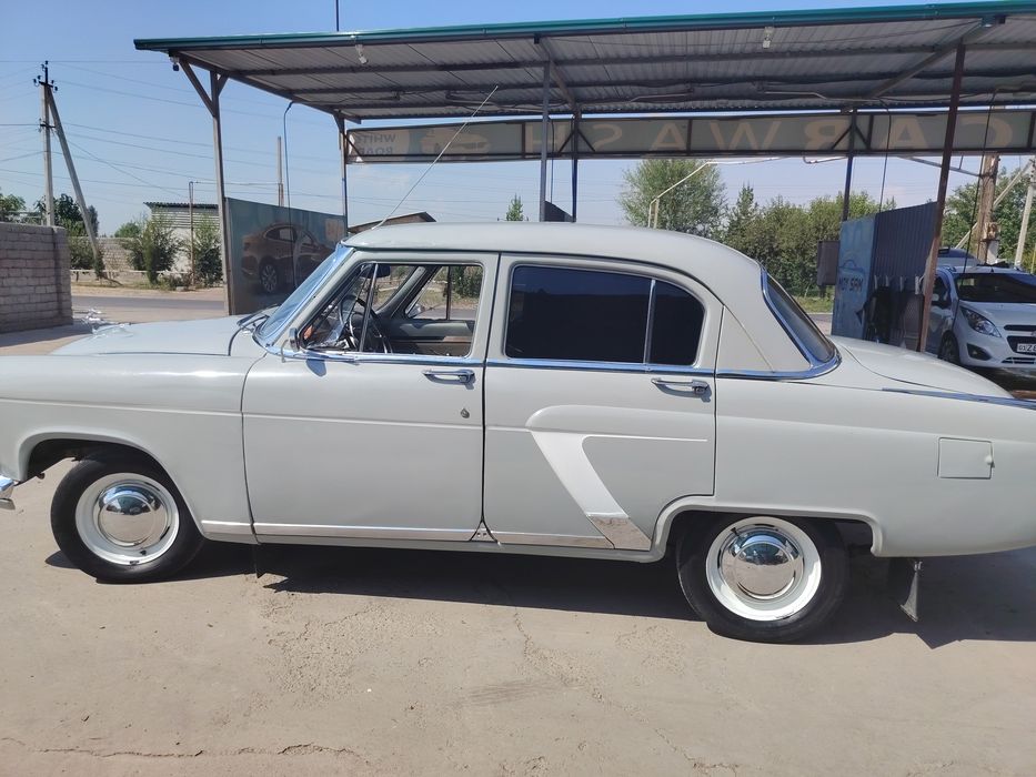 Gaz 21 Volga (Antikvar) legenda