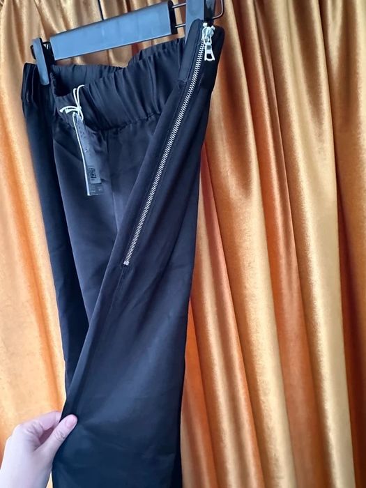 H&M pantaloni negri crac larg mix de matase