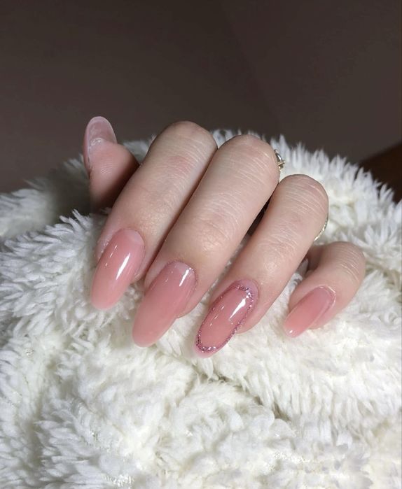 Unghii cu gel (constructie, intretinere, oja semipermanenta, mani-ped)