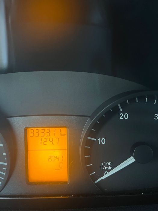 Mercedes Vito 8+1 model lung