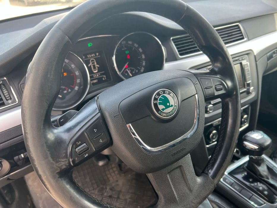 Volan cu padele  skoda superb 2